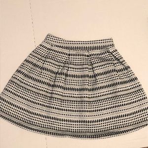 Black and white pleated skirt. Miami.